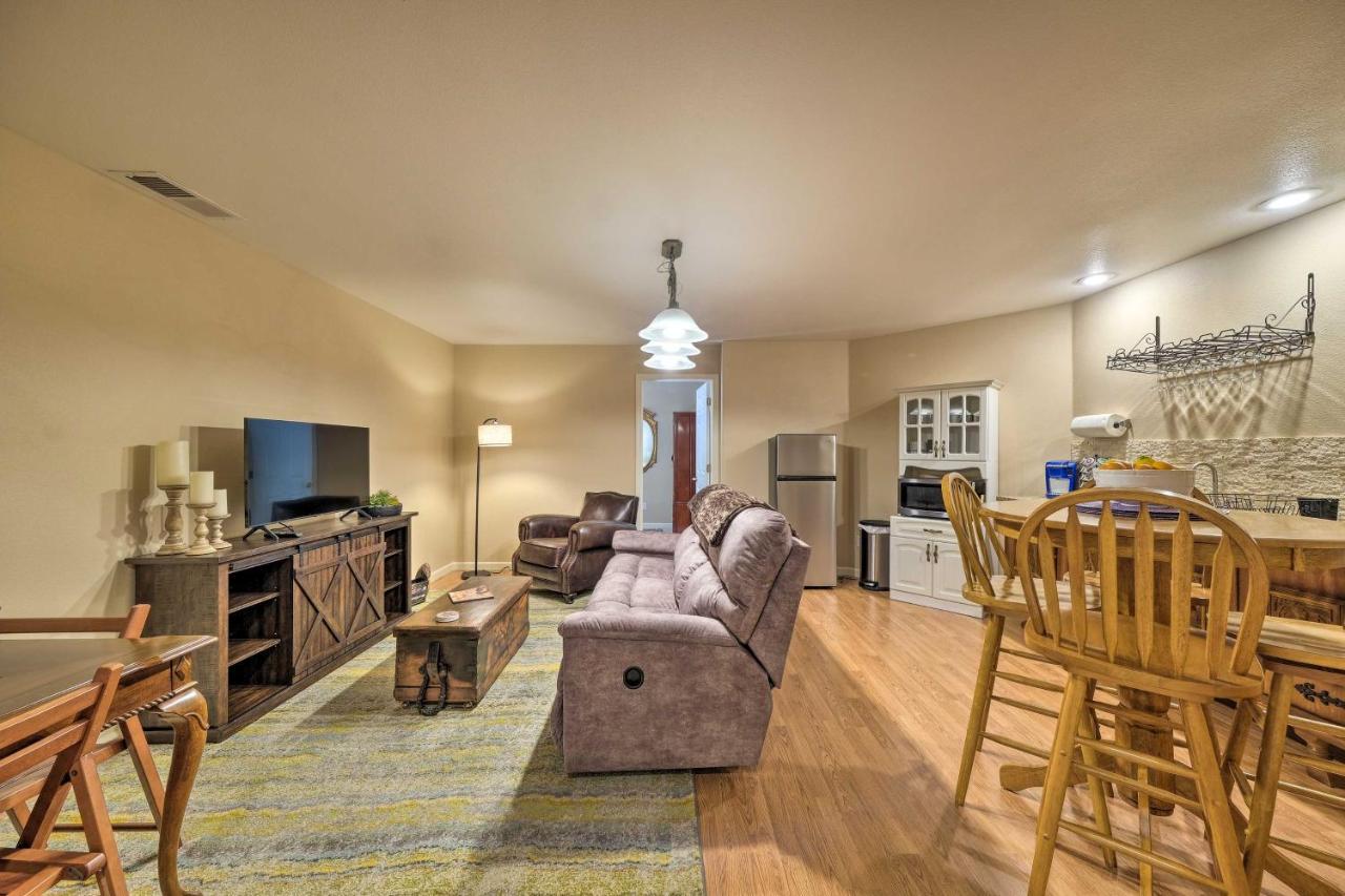 Convenient Apt With Fire Pit About Half-Mi To Lake! グローヴランド エクステリア 写真
